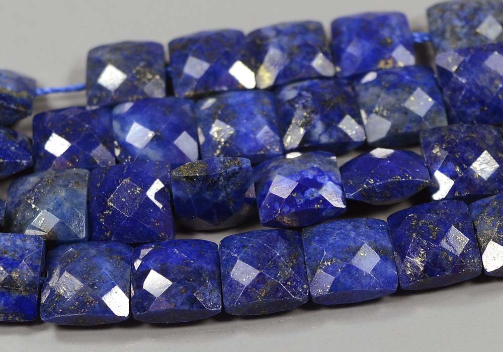 Бусины из лазурита, квадрат с огранкой 8 мм - натуральный камень
