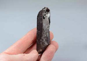 Морион, кристалл 46,66 - вид сбоку