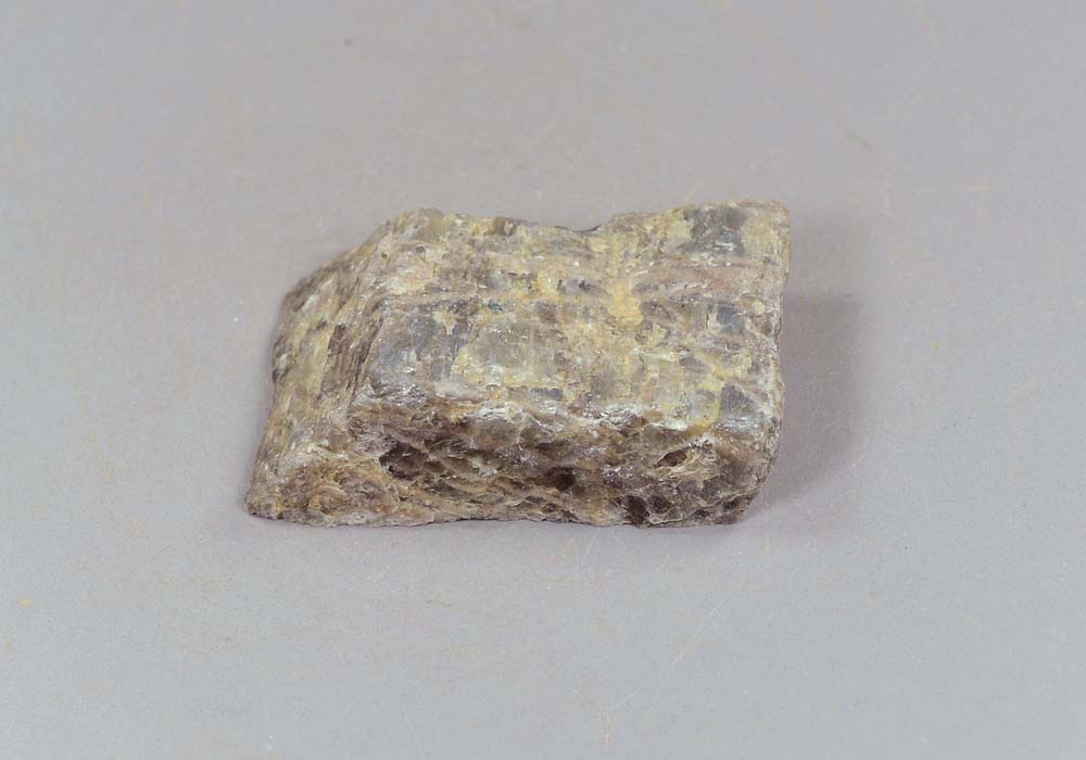 Лунный камень, полированный срез 26,57 - стоимость