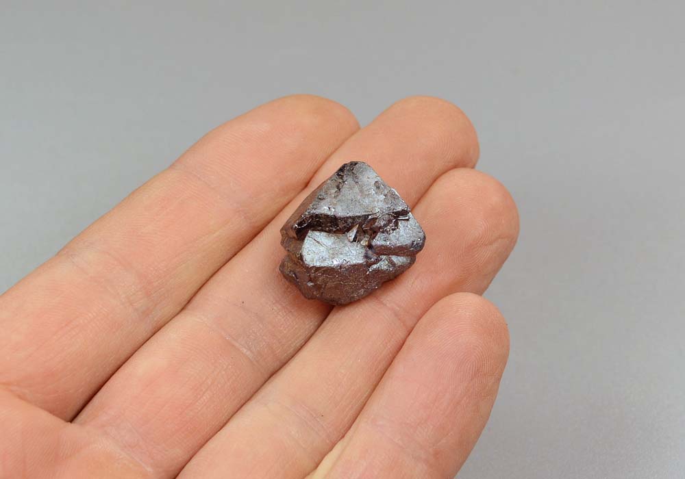 Куприт коллекционный 15,89 - вид сбоку