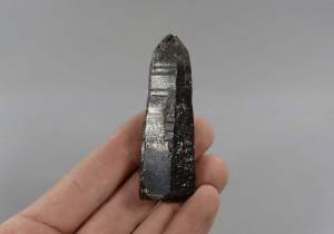 Кристалл мориона 46,03 - вид сбоку