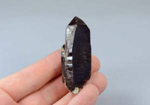 Морион, кристалл 39,66 - вид сбоку