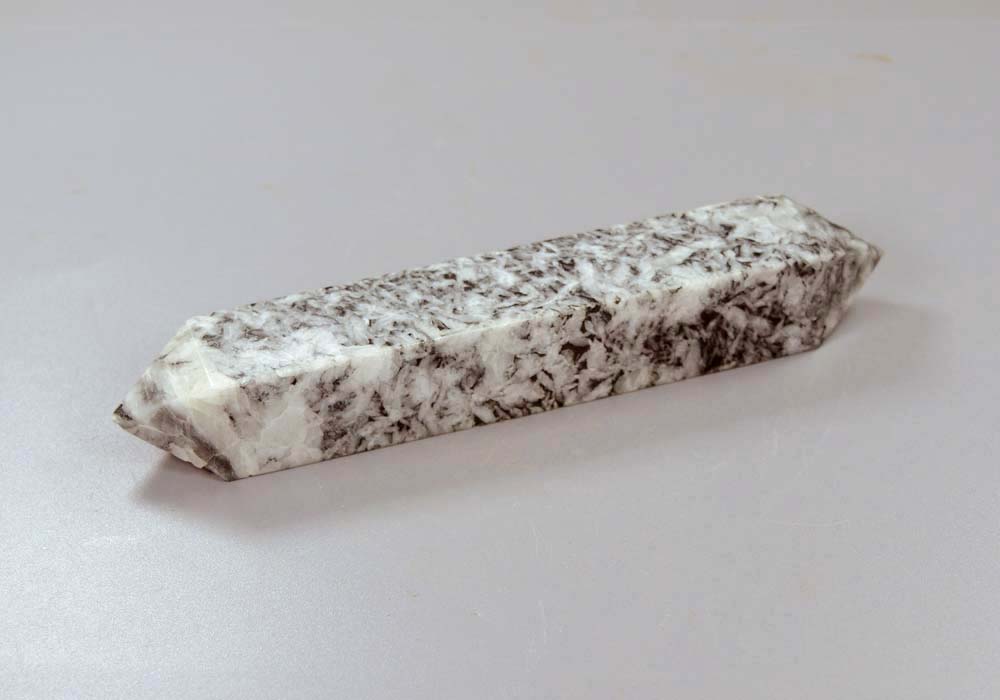 Кристалл из магнезита с графитом, 155,17 - стоимость