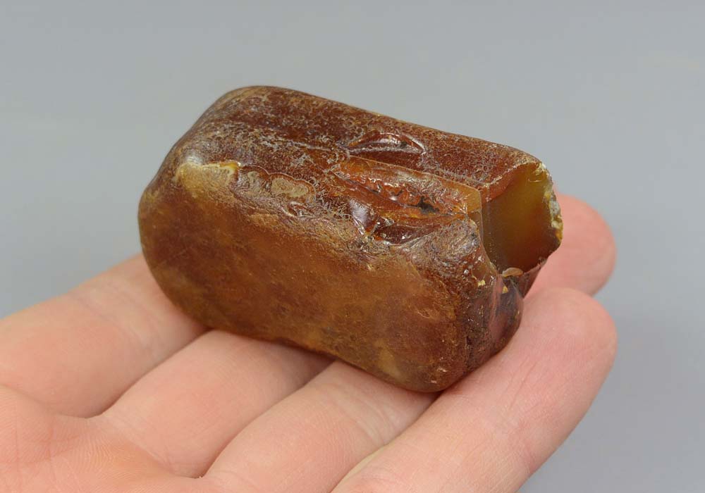 Сердолик, речная галька 90,8 - вид сбоку